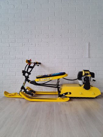 Детский бензиновый снегоход Snow Kids Lux желтый