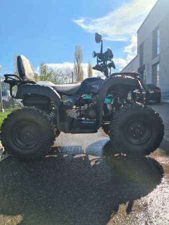 Бензиновый квадроцикл Gladiator H200 черный