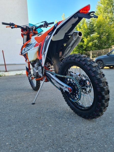 Эндуро кроссовый мотоцикл GLADIATOR K8