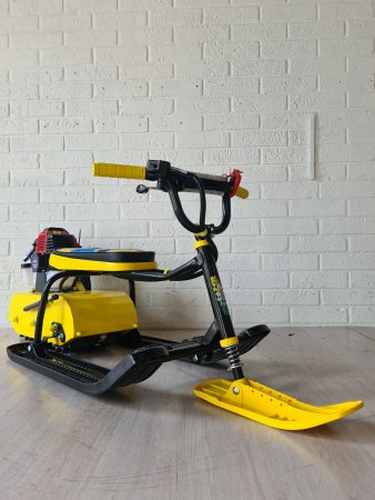 Детский бензиновый снегоход Snow Kids Compact желтый