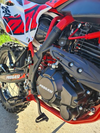 Эндуро кроссовый мотоцикл Progasi Super Max 250RR красный