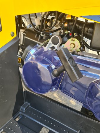Бензиновый квадроцикл Dazzle ATV200 Lux желтый