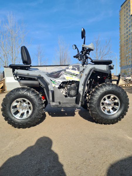 Бензиновый квадроцикл Gladiator G200 Lux серый