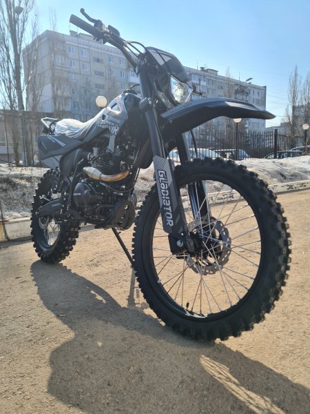 Эндуро кроссовый мотоцикл GLADIATOR C1