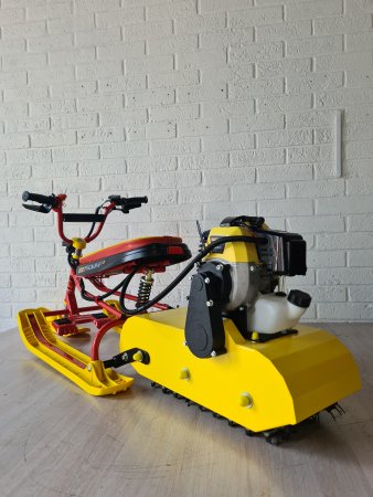 Детский бензиновый снегоход Snow Kids Lux желтый