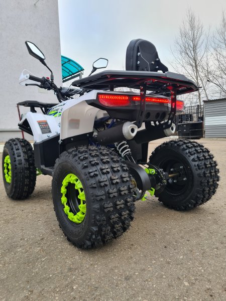 Детский бензиновый квадроцикл Dazzle ATV125 белый