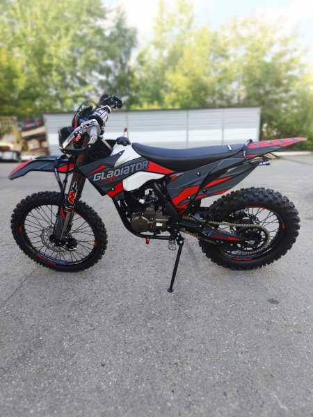 Эндуро кроссовый мотоцикл GLADIATOR K1