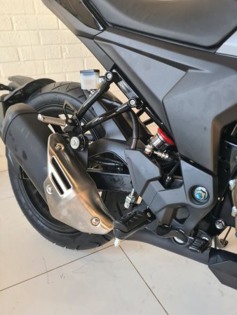 Мотоцикл нейкед Loncin CR4 II черный