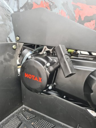 Бензиновый квадроцикл Motax ATV Grizlik T200 Lux красный камуфляж
