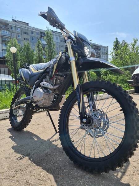 Эндуро кроссовый мотоцикл BSE Z3 21/18 (130) gold black