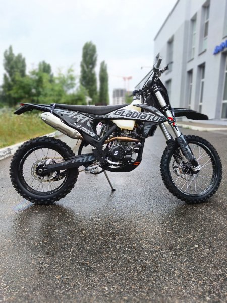 Эндуро кроссовый мотоцикл GLADIATOR K9