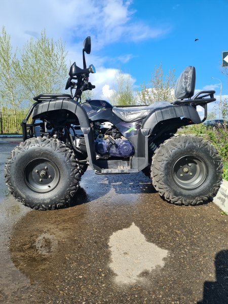 Бензиновый квадроцикл Gladiator H200 черный