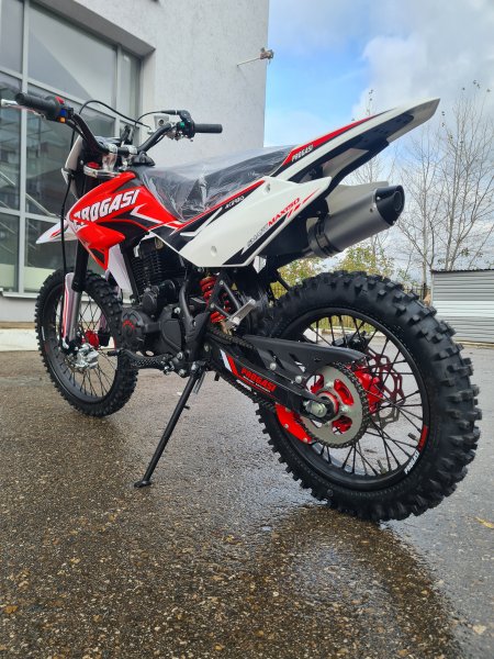 Эндуро кроссовый мотоцикл Progasi Max 150 красный