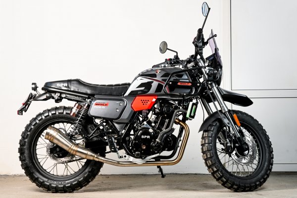 Дорожный мотоцикл SPRMOTORS Wolf 300 WC