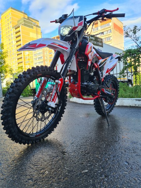 Эндуро кроссовый мотоцикл Progasi Super Max 300 PRO красный
