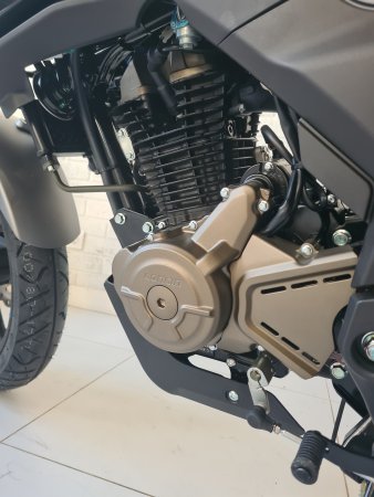 Мотоцикл нейкед Loncin CR4 II черный