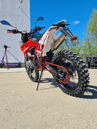 Эндуро кроссовый мотоцикл Progasi Super Max 250RR красный