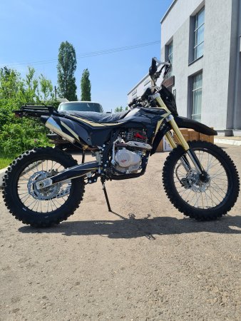 Эндуро кроссовый мотоцикл BSE Z3 21/18 (130) gold black